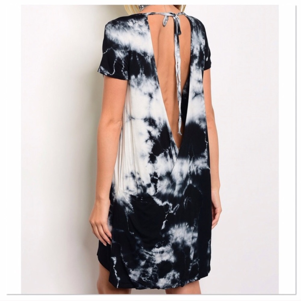 🚨 SALE! Black Tie Dye Print Open Back Dress - Picture 3 of 5